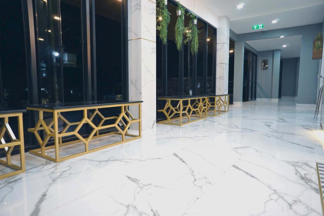 Prinn Hotel Rayong Esterno foto