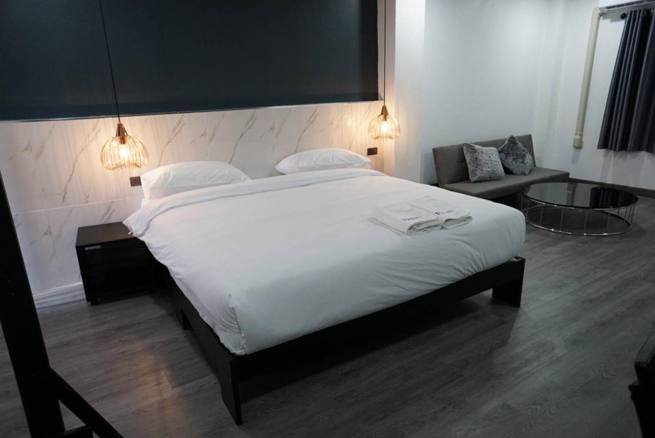 Prinn Hotel Rayong Esterno foto