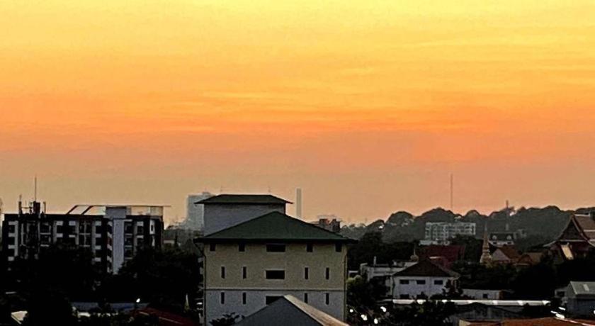 Prinn Hotel Rayong Esterno foto