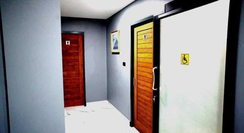 Prinn Hotel Rayong Esterno foto