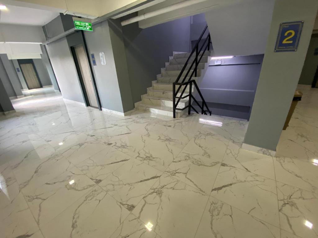 Prinn Hotel Rayong Esterno foto
